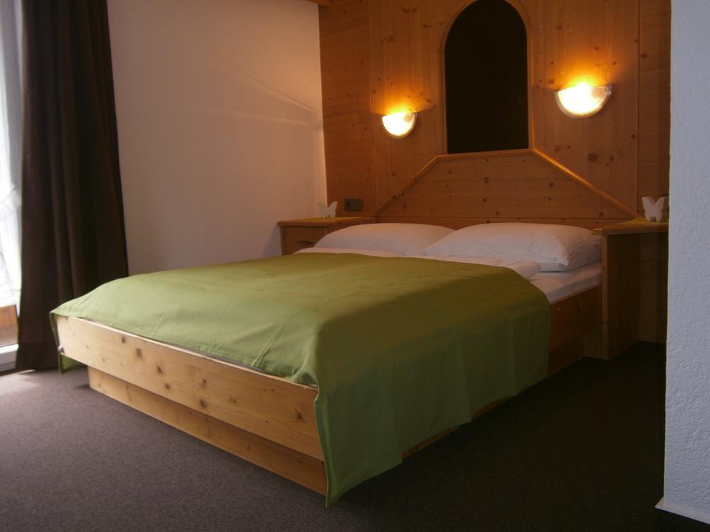 Haus Wiesenheim Fw Oetztal แลงเงนเฟลด์ ภายนอก รูปภาพ