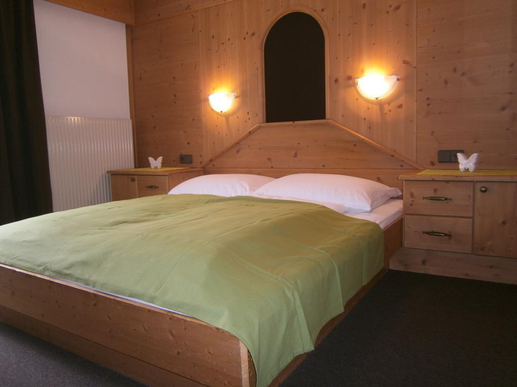 Haus Wiesenheim Fw Oetztal แลงเงนเฟลด์ ภายนอก รูปภาพ